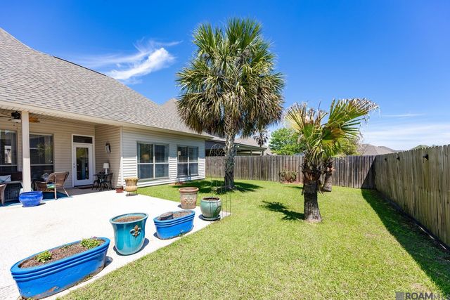 11370 Meadow View Dr, Denham Springs, LA 70726