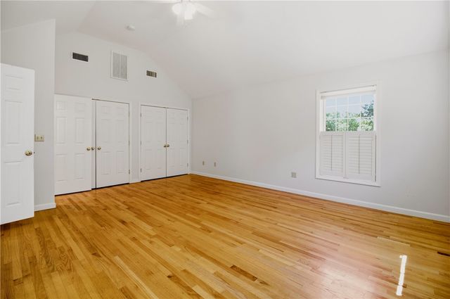 1861 East Main Road, Portsmouth, RI 02871