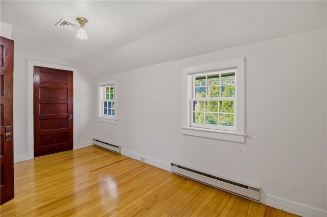 1861 East Main Road, Portsmouth, RI 02871