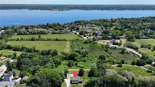 1861 East Main Road, Portsmouth, RI 02871