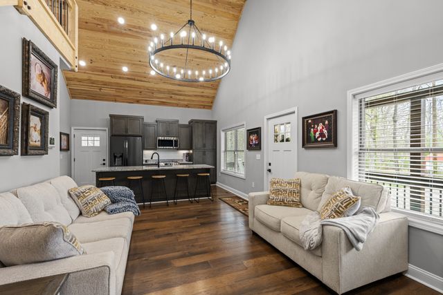 103 Pigeon Hollow Rd, Dickson, TN 37055
