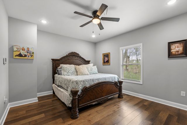 103 Pigeon Hollow Rd, Dickson, TN 37055