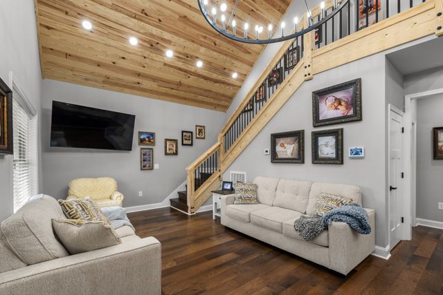 103 Pigeon Hollow Rd, Dickson, TN 37055