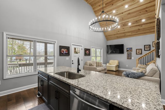 103 Pigeon Hollow Rd, Dickson, TN 37055