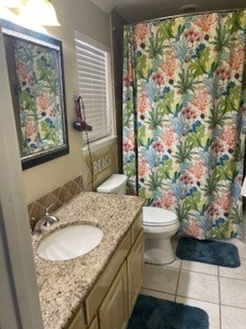 762 S Bay St, Aransas Pass, TX 78336