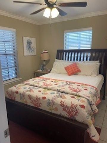 762 S Bay St, Aransas Pass, TX 78336