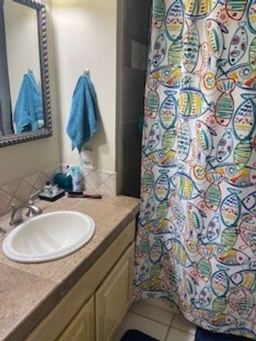 762 S Bay St, Aransas Pass, TX 78336