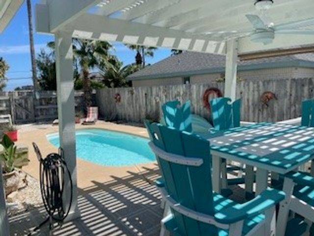 762 S Bay St, Aransas Pass, TX 78336