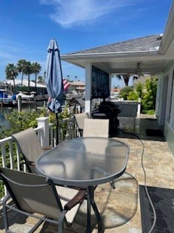 762 S Bay St, Aransas Pass, TX 78336