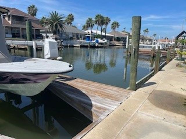 762 S Bay St, Aransas Pass, TX 78336