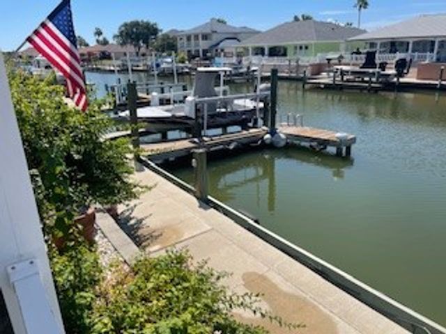 762 S Bay St, Aransas Pass, TX 78336