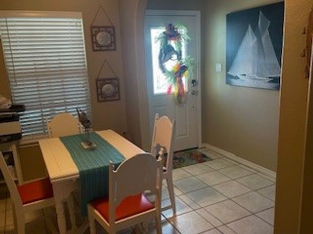 762 S Bay St, Aransas Pass, TX 78336