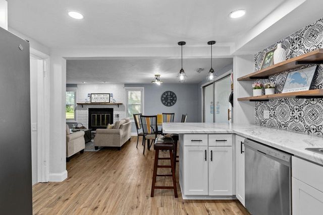 1583 BUTTE DES MORTS BEACH ROAD, Neenah, WI 54956