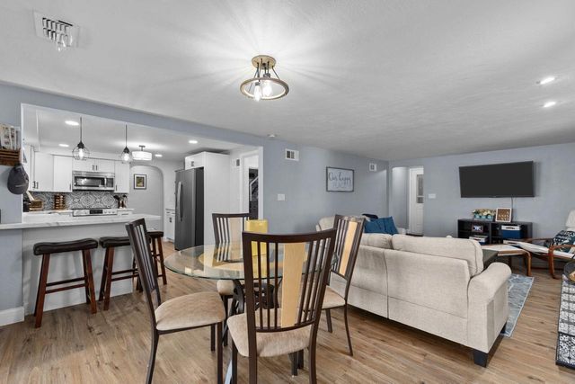 1583 BUTTE DES MORTS BEACH ROAD, Neenah, WI 54956