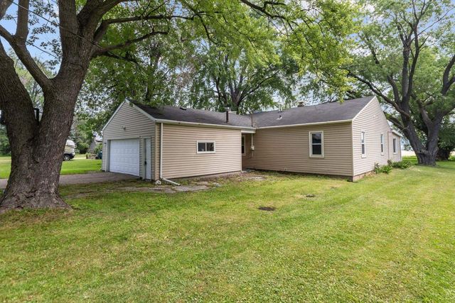 1583 BUTTE DES MORTS BEACH ROAD, Neenah, WI 54956