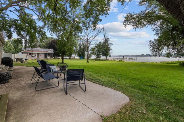 1583 BUTTE DES MORTS BEACH ROAD, Neenah, WI 54956