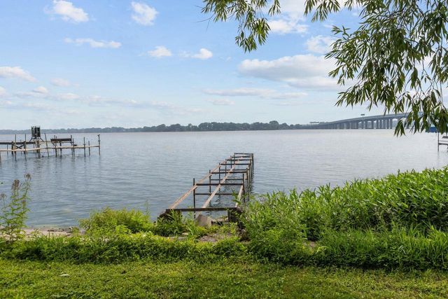 1583 BUTTE DES MORTS BEACH ROAD, Neenah, WI 54956