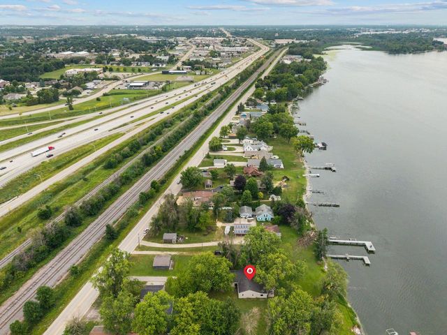 1583 BUTTE DES MORTS BEACH ROAD, Neenah, WI 54956