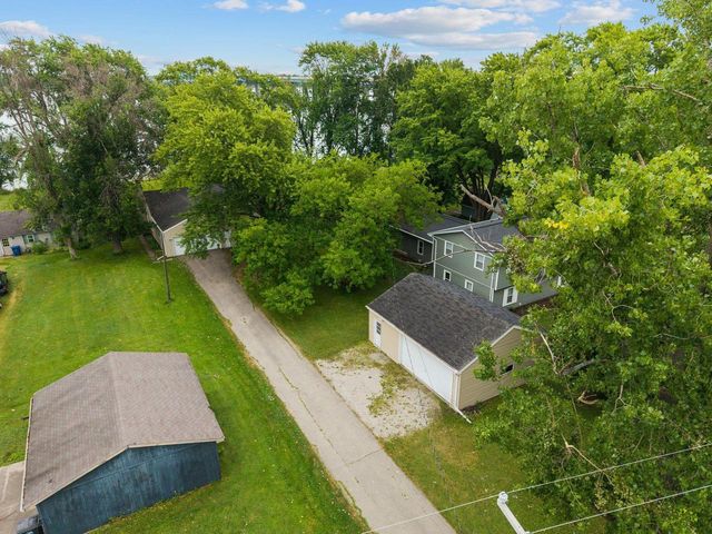 1583 BUTTE DES MORTS BEACH ROAD, Neenah, WI 54956