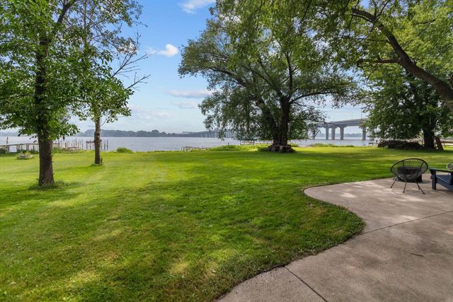 1583 BUTTE DES MORTS BEACH ROAD, Neenah, WI 54956