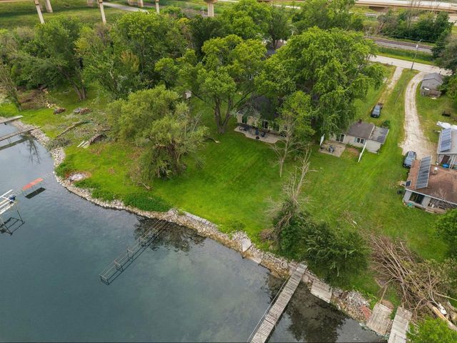 1583 BUTTE DES MORTS BEACH ROAD, Neenah, WI 54956