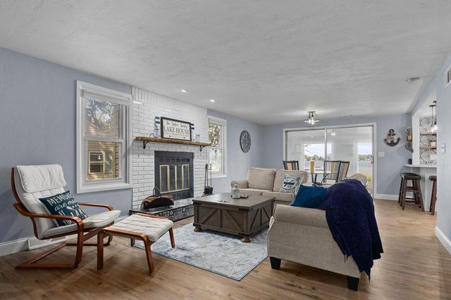 1583 BUTTE DES MORTS BEACH ROAD, Neenah, WI 54956