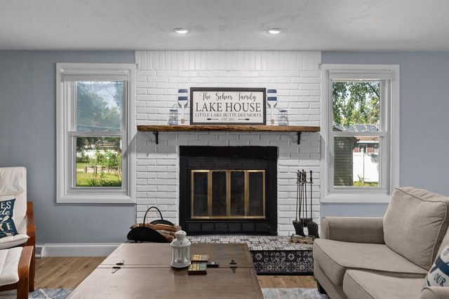 1583 BUTTE DES MORTS BEACH ROAD, Neenah, WI 54956