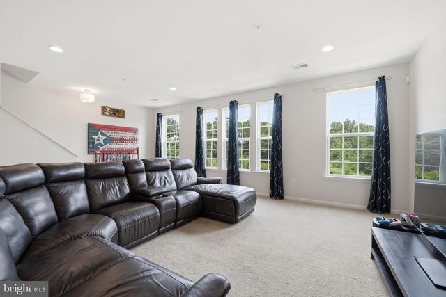 14760 MALLOY CT, Woodbridge, VA 22191