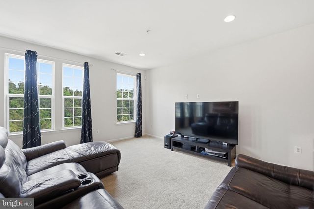 14760 MALLOY CT, Woodbridge, VA 22191