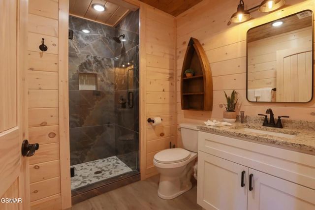 1802 Stone Wood Way, Pigeon Forge, TN 37862