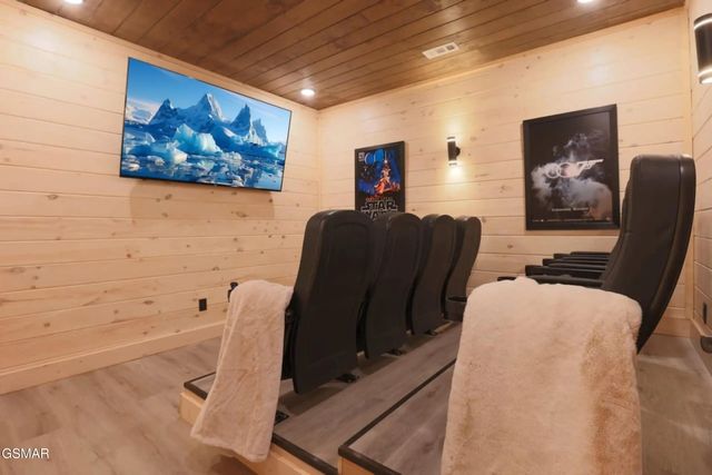 1802 Stone Wood Way, Pigeon Forge, TN 37862