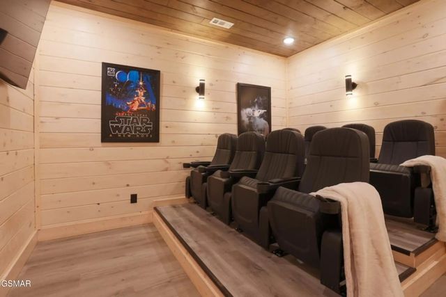 1802 Stone Wood Way, Pigeon Forge, TN 37862