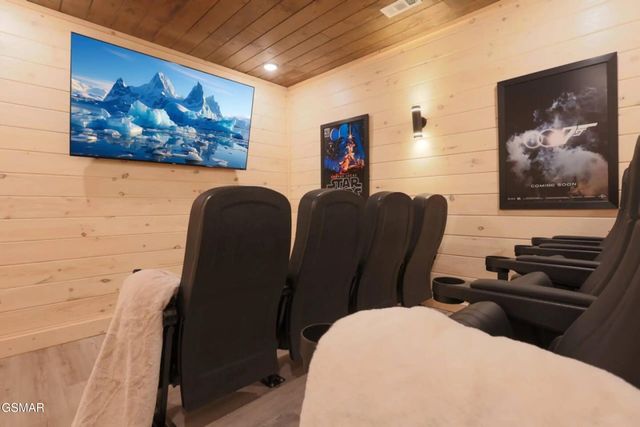 1802 Stone Wood Way, Pigeon Forge, TN 37862