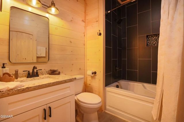 1802 Stone Wood Way, Pigeon Forge, TN 37862