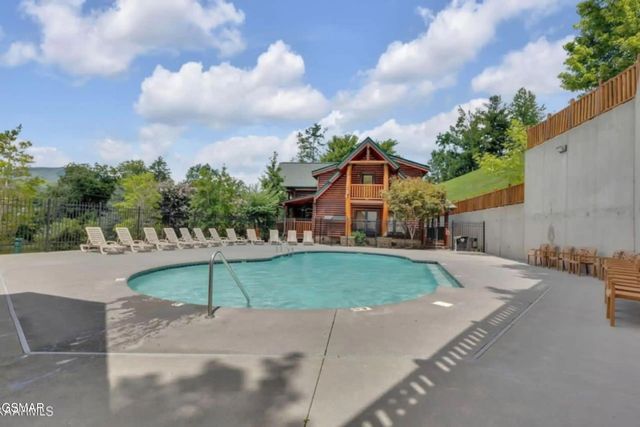 1802 Stone Wood Way, Pigeon Forge, TN 37862