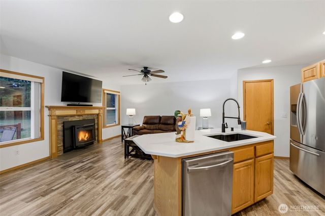 9117 336th Street S, Roy, WA 98580