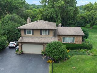 936 Glen Oak Drive, Sleepy Hollow, IL 60118