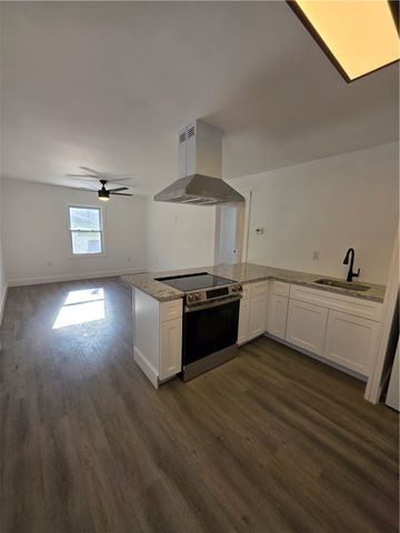 411 W C Avenue, Easley, SC 29640