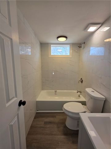 411 W C Avenue, Easley, SC 29640