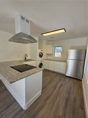 411 W C Avenue, Easley, SC 29640