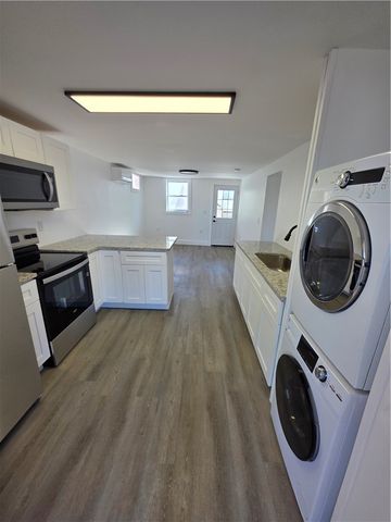 411 W C Avenue, Easley, SC 29640