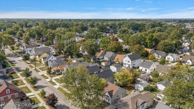 828 Princeton Road, Berkley, MI 48072