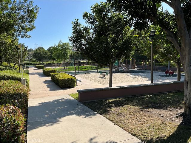 18 La Ronda, Irvine, CA 92606