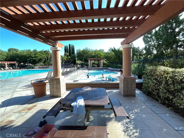 18 La Ronda, Irvine, CA 92606