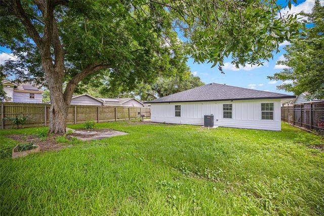 12406 Palmbeach Street, Houston, TX 77034