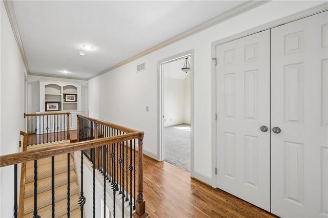 5427 W 164th Place, Overland Park, KS 66085