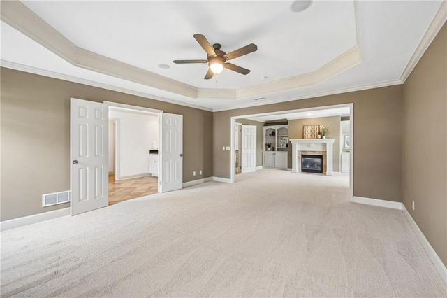 5427 W 164th Place, Overland Park, KS 66085
