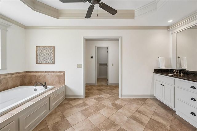 5427 W 164th Place, Overland Park, KS 66085