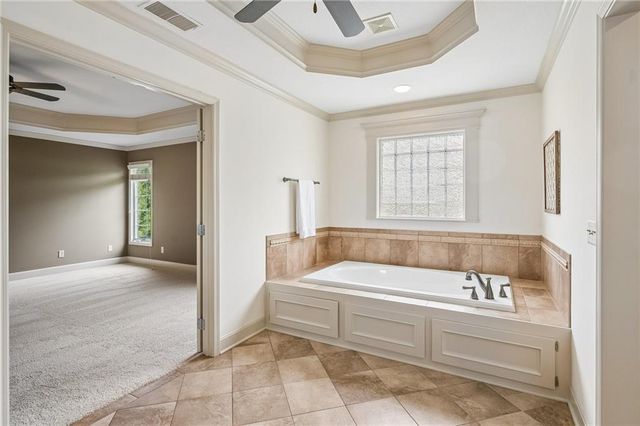 5427 W 164th Place, Overland Park, KS 66085