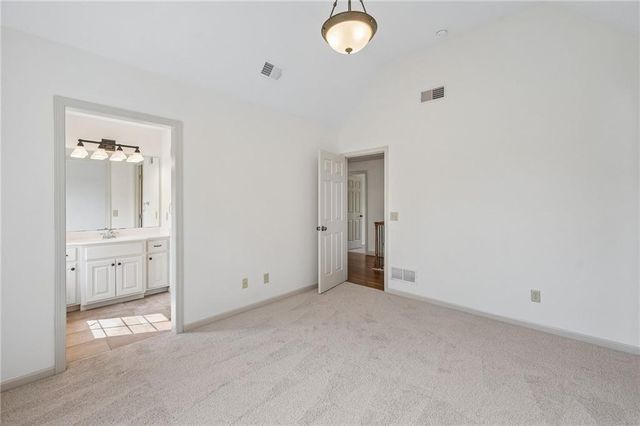 5427 W 164th Place, Overland Park, KS 66085